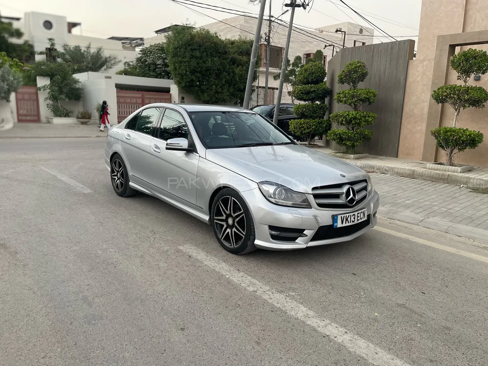 Mercedes Benz C Class 2012 for Sale in Karachi Mercedes Benz C Class 2012 for Sale in Karachi Image-2
