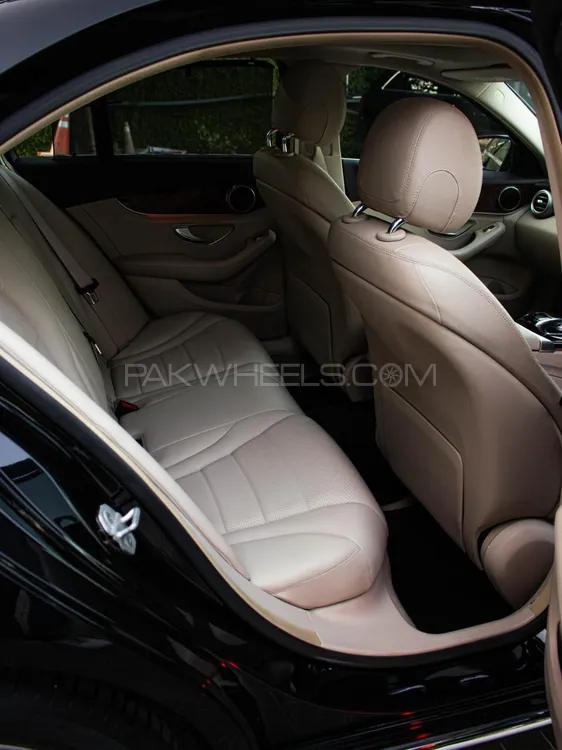 Mercedes Benz C Class 2015 for Sale in Islamabad Mercedes Benz C Class 2015 for Sale in Islamabad Image-8
