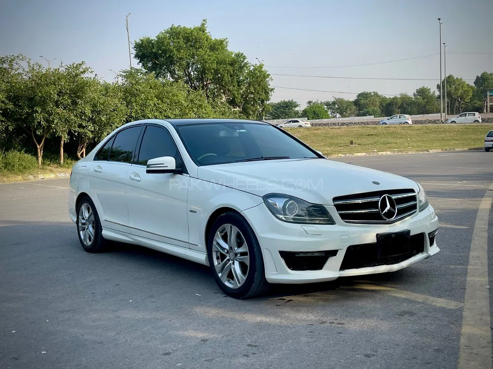 Mercedes Benz C Class 2011 for Sale in Islamabad Mercedes Benz C Class 2011 for Sale in Islamabad Image-6