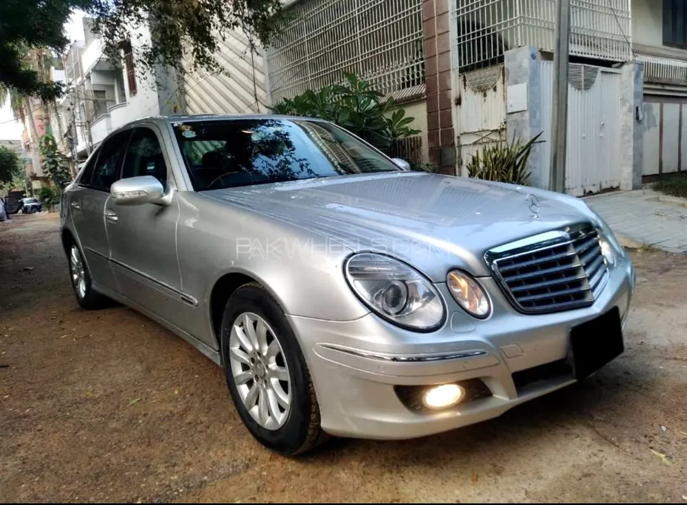 Mercedes Benz E Class 2005 for Sale in Karachi Mercedes Benz E Class 2005 for Sale in Karachi Image-8