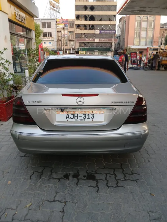 Mercedes Benz E Class 2004 for Sale in Faisalabad Mercedes Benz E Class 2004 for Sale in Faisalabad Image-2