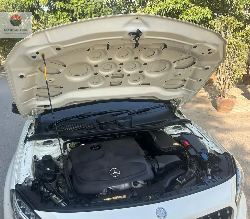 Mercedes Benz GLA Class 2015 for Sale in Karachi Mercedes Benz GLA Class 2015 for Sale in Karachi Image-13