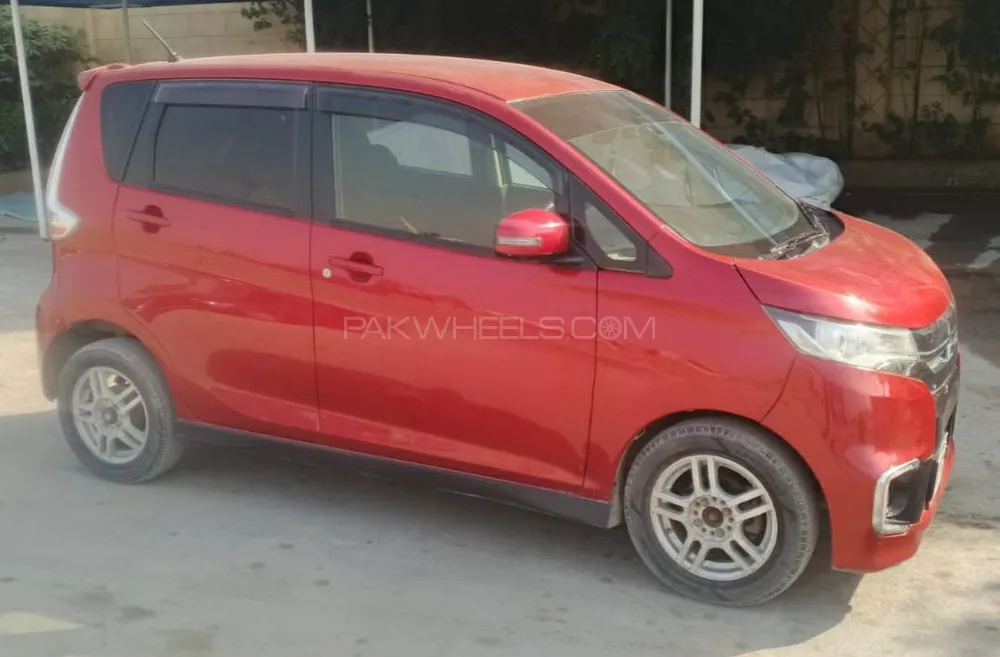 Mitsubishi EK Custom 2016 for Sale in Karachi Mitsubishi EK Custom 2016 for Sale in Karachi Image-3