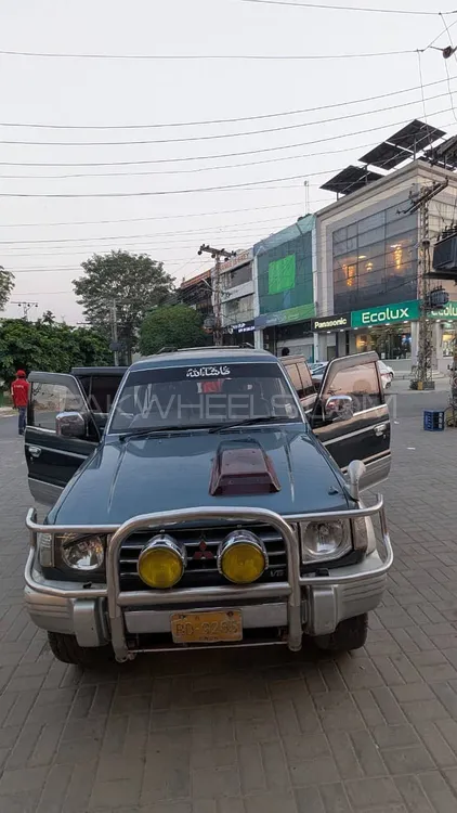Mitsubishi Pajero 1995 for Sale in Lahore Mitsubishi Pajero 1995 for Sale in Lahore Image-14