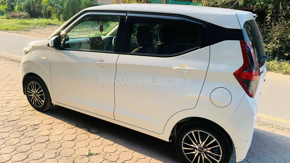 Nissan Dayz 2020 for Sale in Lahore Nissan Dayz 2020 for Sale in Lahore Image-5