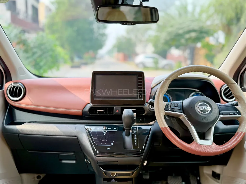 Nissan Dayz 2023 for Sale in Lahore Nissan Dayz 2023 for Sale in Lahore Image-4