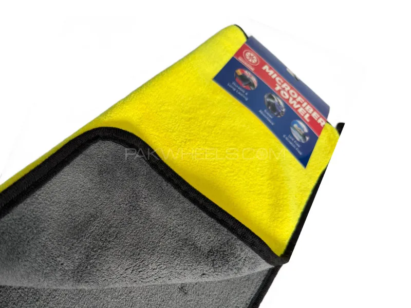 PakWheels Car Care - Microfiber Towel 40X40 (600GSM) - Car Shampoo Apply & Car Washing (Pack of 1) PakWheels Car Care - Microfiber Towel 40X40 (600GSM) - Car Shampoo Apply & Car Washing (Pack of 1) Image-2