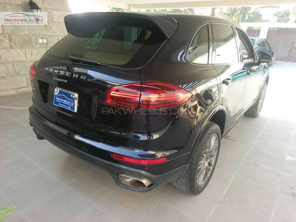 Porsche Cayenne 2017 for Sale in Karachi Porsche Cayenne 2017 for Sale in Karachi Image-5