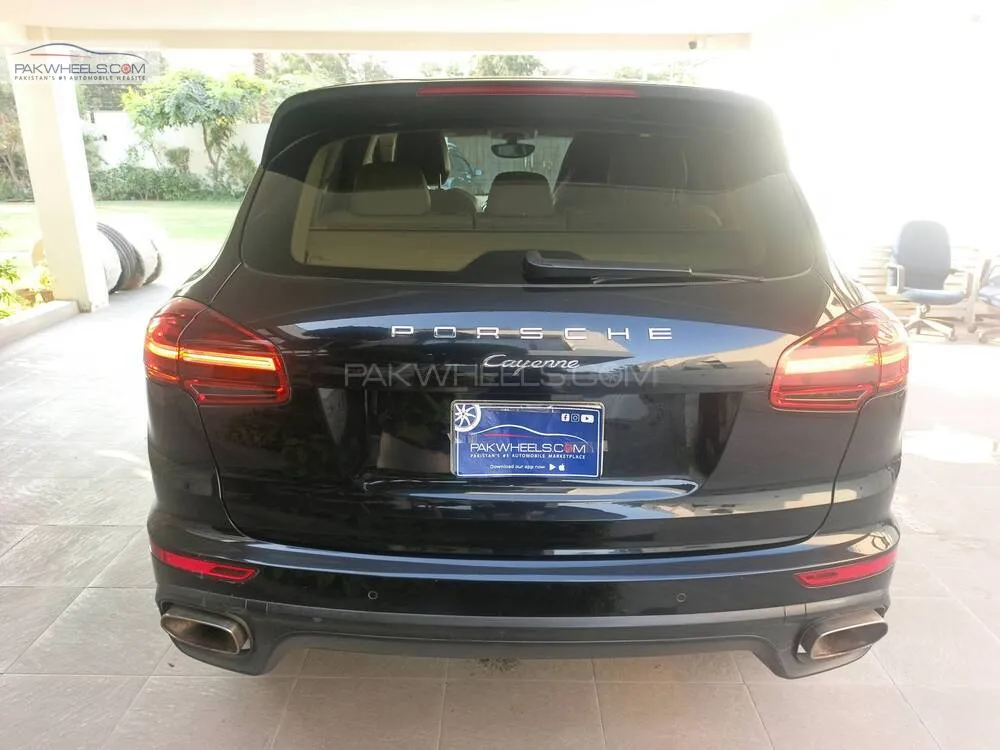 Porsche Cayenne 2017 for Sale in Karachi Porsche Cayenne 2017 for Sale in Karachi Image-4