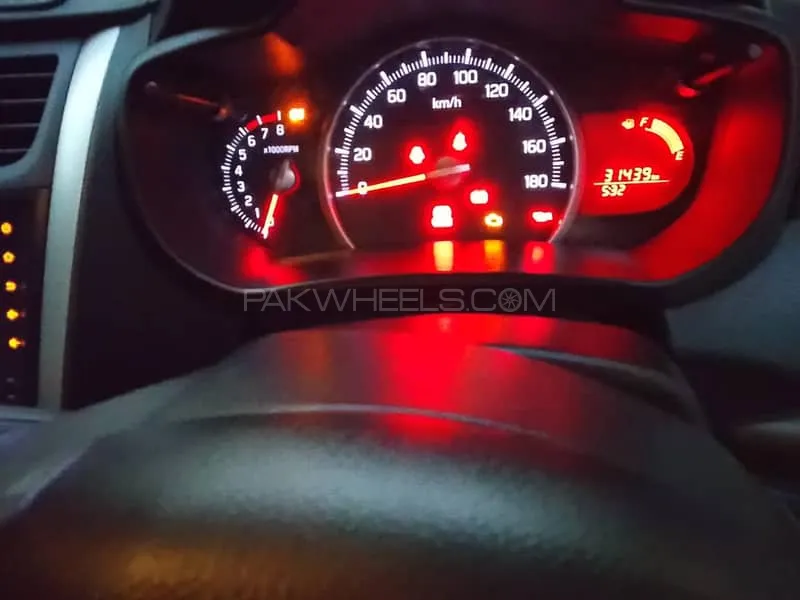 Suzuki Cultus 2023 for Sale in Lahore Suzuki Cultus 2023 for Sale in Lahore Image-9