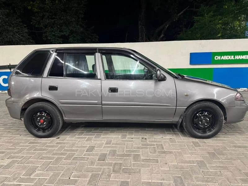 Suzuki Cultus 2015 for Sale in Sialkot Suzuki Cultus 2015 for Sale in Sialkot Image-2