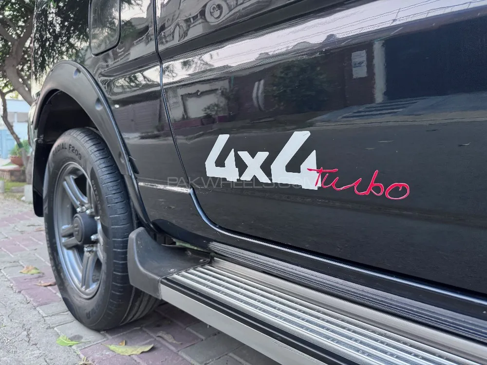 Suzuki Jimny 2012 for Sale in Lahore Suzuki Jimny 2012 for Sale in Lahore Image-11