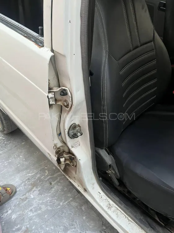Suzuki Mehran 2005 for Sale in Muzaffar Gargh Suzuki Mehran 2005 for Sale in Muzaffar Gargh Image-7