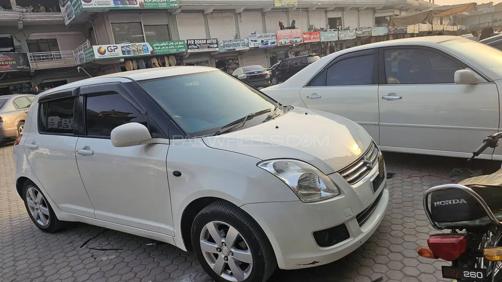 Suzuki Swift 2011 for Sale in Peshawar Suzuki Swift 2011 for Sale in Peshawar Image-1
