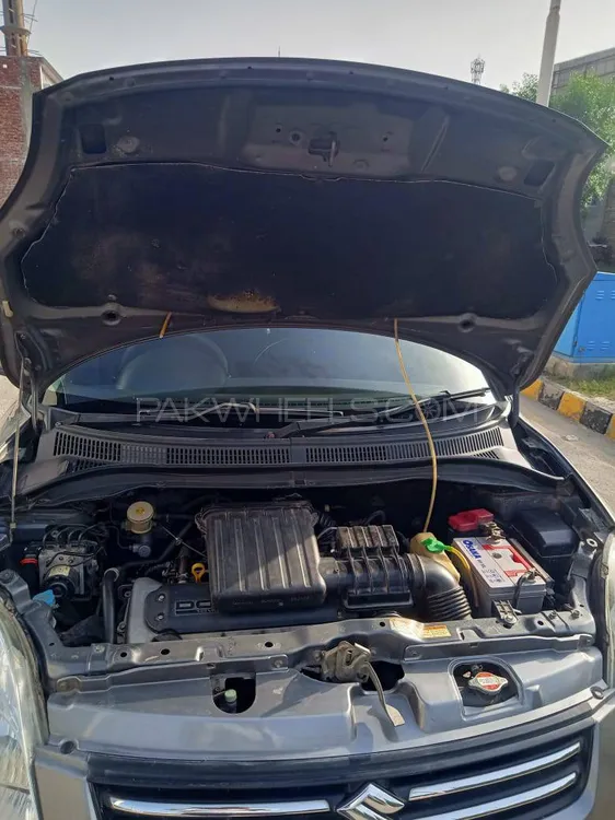 Suzuki Swift 2012 for Sale in Okara Suzuki Swift 2012 for Sale in Okara Image-2