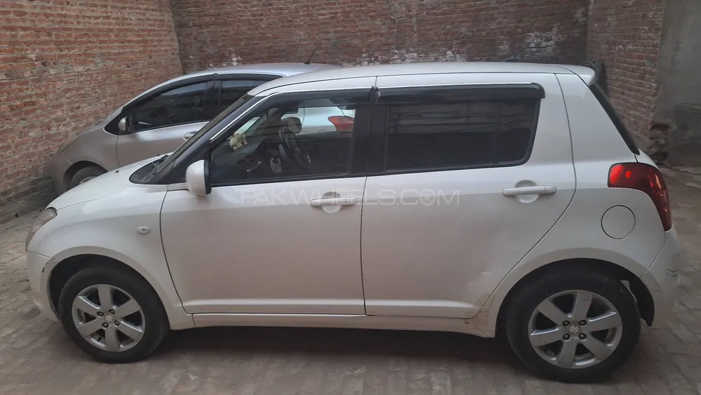 Suzuki Swift 2019 for Sale in Sialkot Suzuki Swift 2019 for Sale in Sialkot Image-4