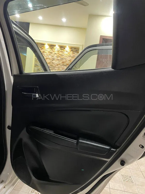 Suzuki Swift 2024 for Sale in Multan Suzuki Swift 2024 for Sale in Multan Image-11