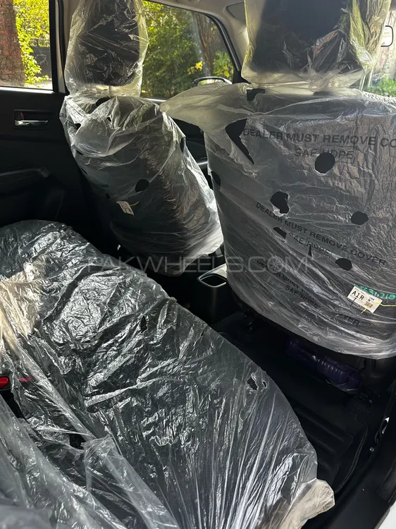 Suzuki Swift 2025 for Sale in Islamabad Suzuki Swift 2025 for Sale in Islamabad Image-8
