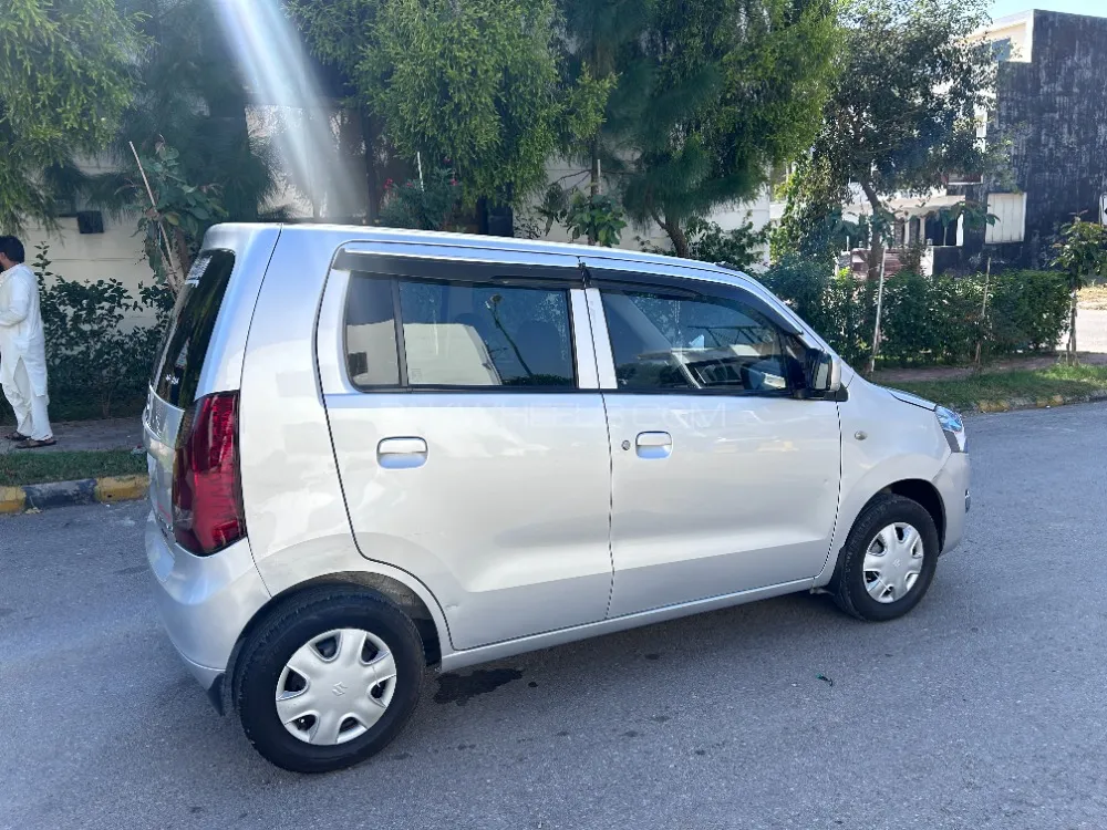 Suzuki Wagon R 2017 for Sale in Islamabad Suzuki Wagon R 2017 for Sale in Islamabad Image-4