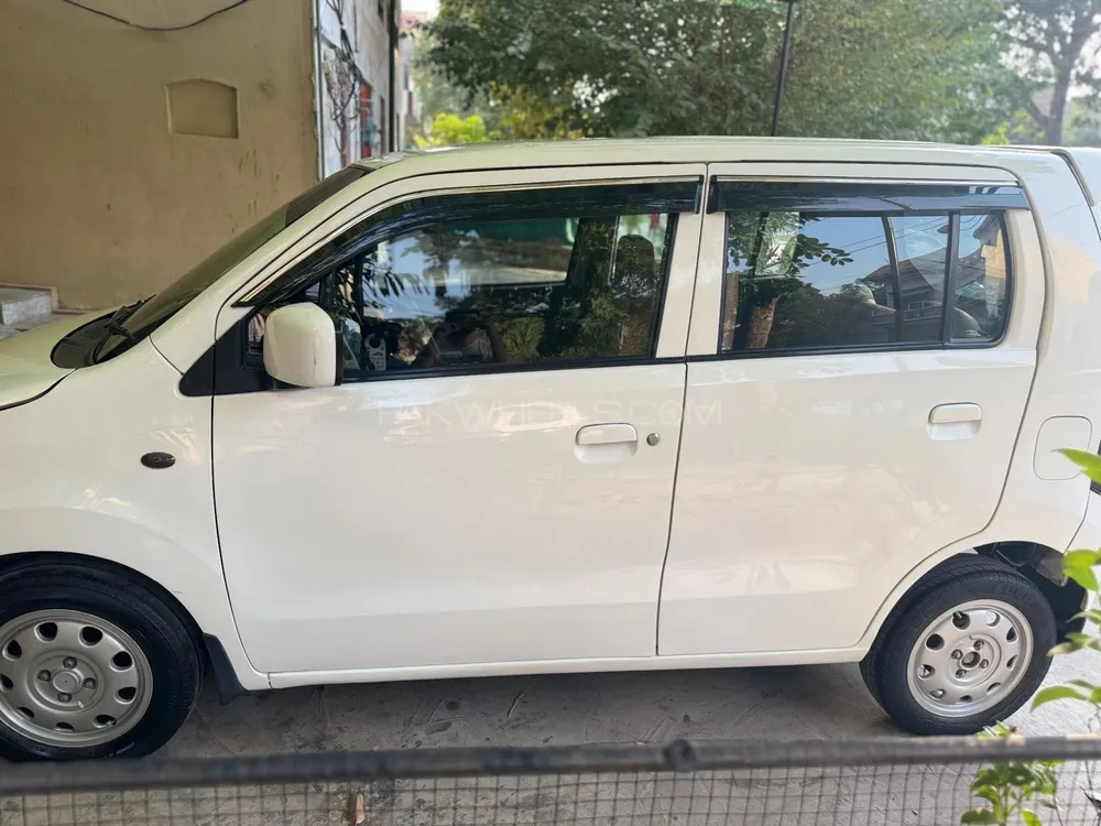 Suzuki Wagon R 2018 for Sale in Sialkot Suzuki Wagon R 2018 for Sale in Sialkot Image-3