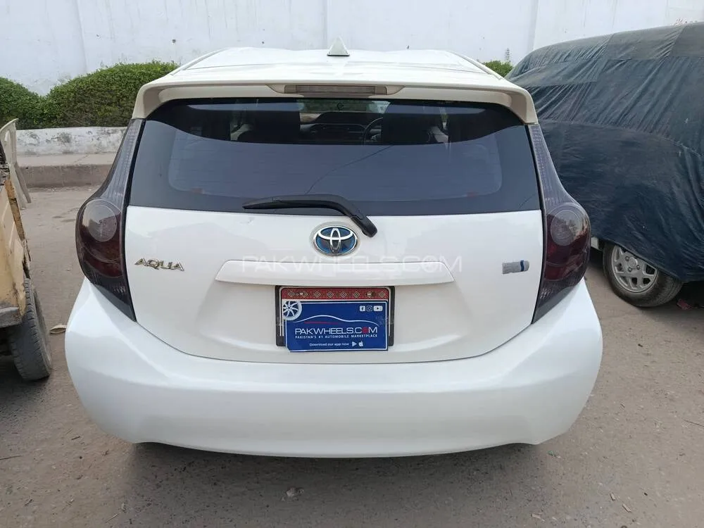 Toyota Aqua 2013 for Sale in Karachi Toyota Aqua 2013 for Sale in Karachi Image-6