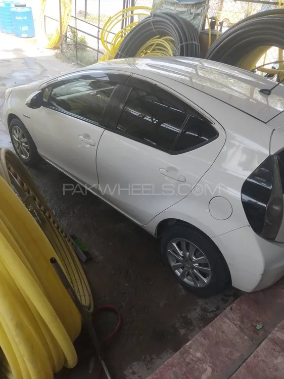 Toyota Aqua 2014 for Sale in Peshawar Toyota Aqua 2014 for Sale in Peshawar Image-8