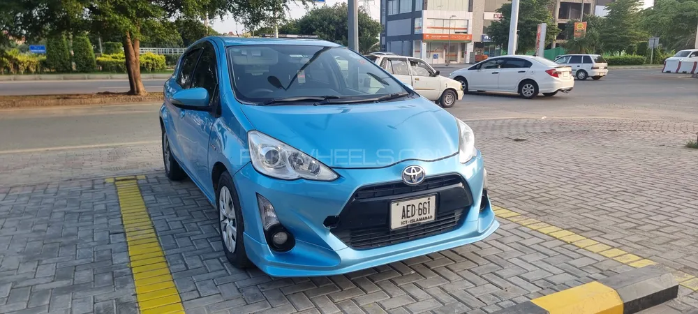 Toyota Aqua 2013 for Sale in Lahore Toyota Aqua 2013 for Sale in Lahore Image-1