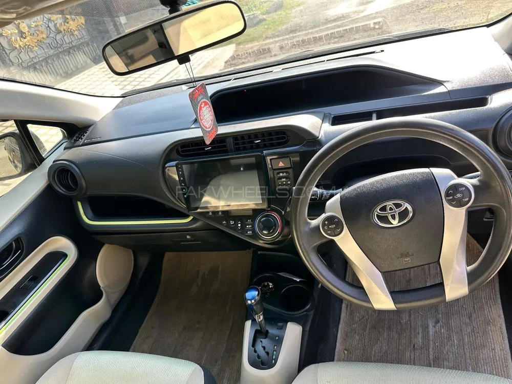Toyota Aqua 2014 for Sale in Lahore Toyota Aqua 2014 for Sale in Lahore Image-6