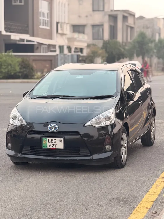 Toyota Aqua 2014 for Sale in Lahore Toyota Aqua 2014 for Sale in Lahore Image-4