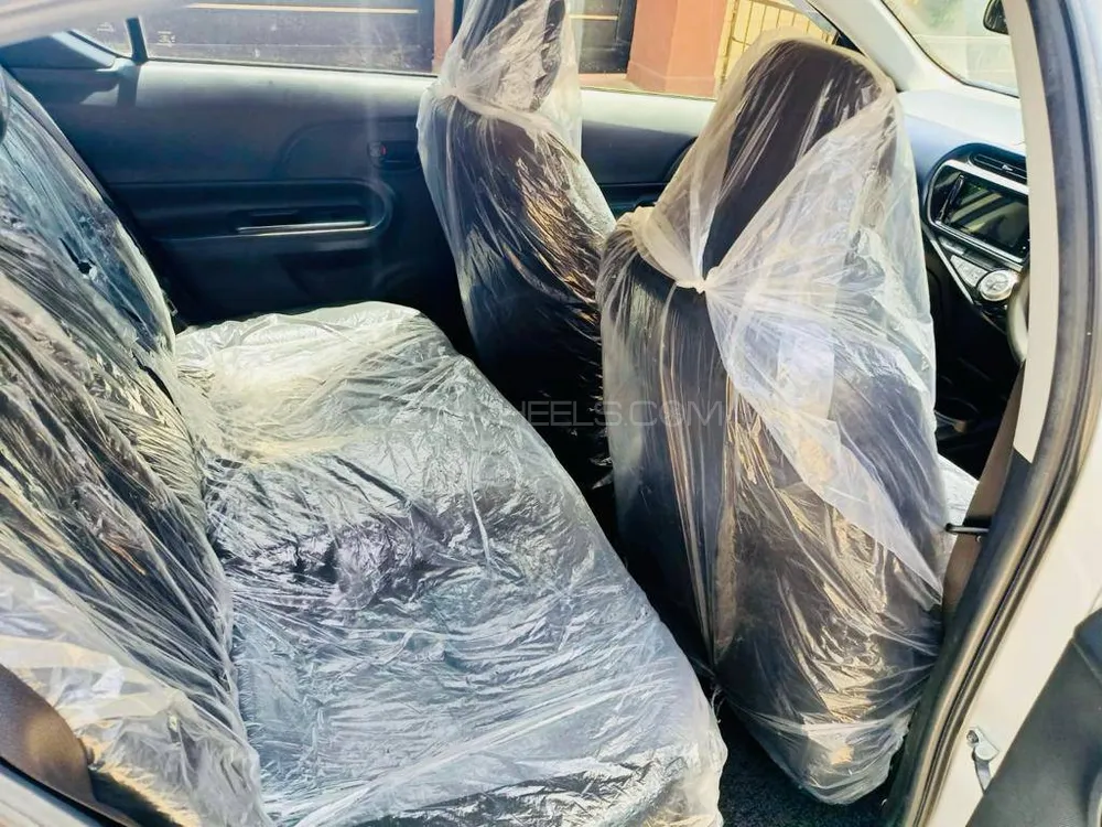 Toyota Aqua 2015 for Sale in Lahore Toyota Aqua 2015 for Sale in Lahore Image-12