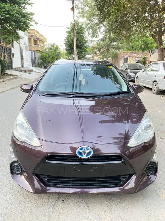 Toyota Aqua 2015 for Sale in Lahore Toyota Aqua 2015 for Sale in Lahore Image-4
