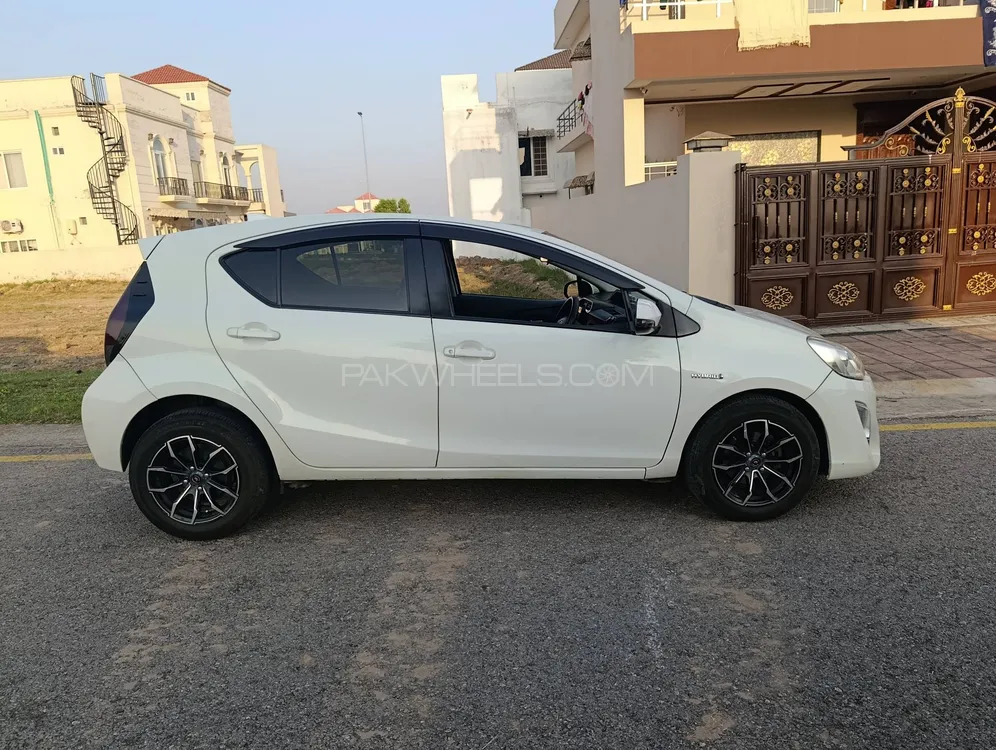 Toyota Aqua 2016 for Sale in Jhelum Toyota Aqua 2016 for Sale in Jhelum Image-5