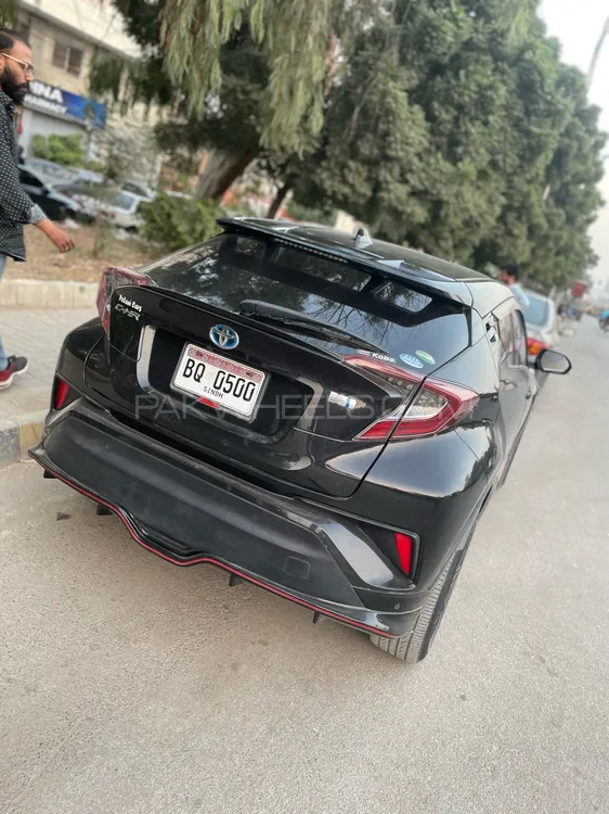 Toyota C-HR 2018 for Sale in Karachi Toyota C-HR 2018 for Sale in Karachi Image-7