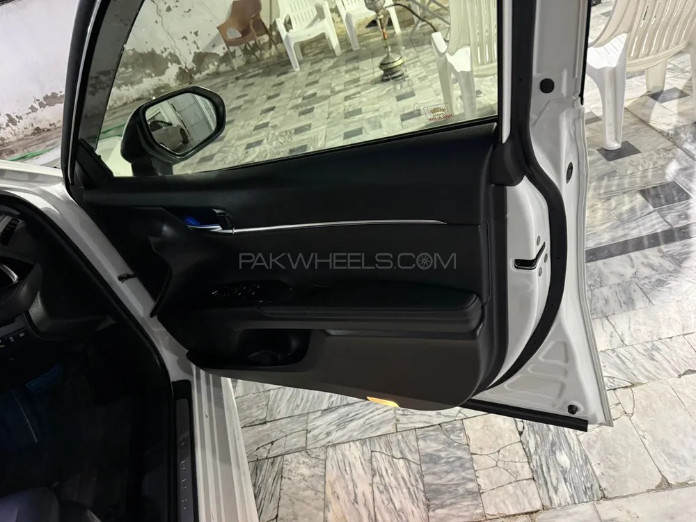 ٹویوٹا کیمری 2021 for Sale in لاہور ٹویوٹا کیمری 2021 for Sale in لاہور Image-11
