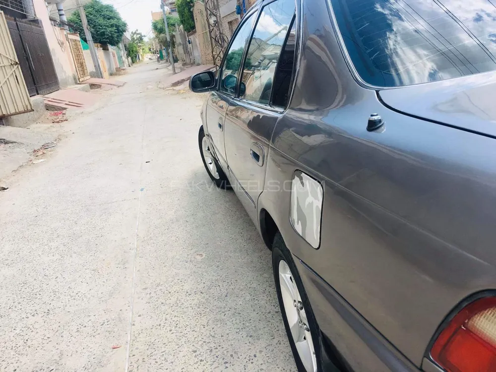 Toyota Corolla 2000 for Sale in Shahpur Saddar Toyota Corolla 2000 for Sale in Shahpur Saddar Image-5