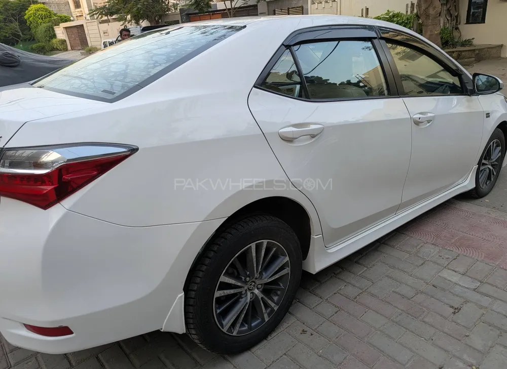Toyota Corolla 2018 for Sale in Karachi Toyota Corolla 2018 for Sale in Karachi Image-4