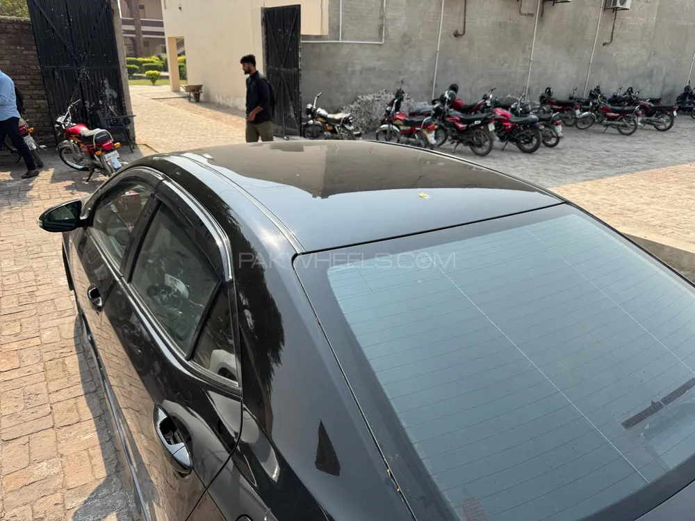 Toyota Corolla 2019 for Sale in Multan Toyota Corolla 2019 for Sale in Multan Image-5