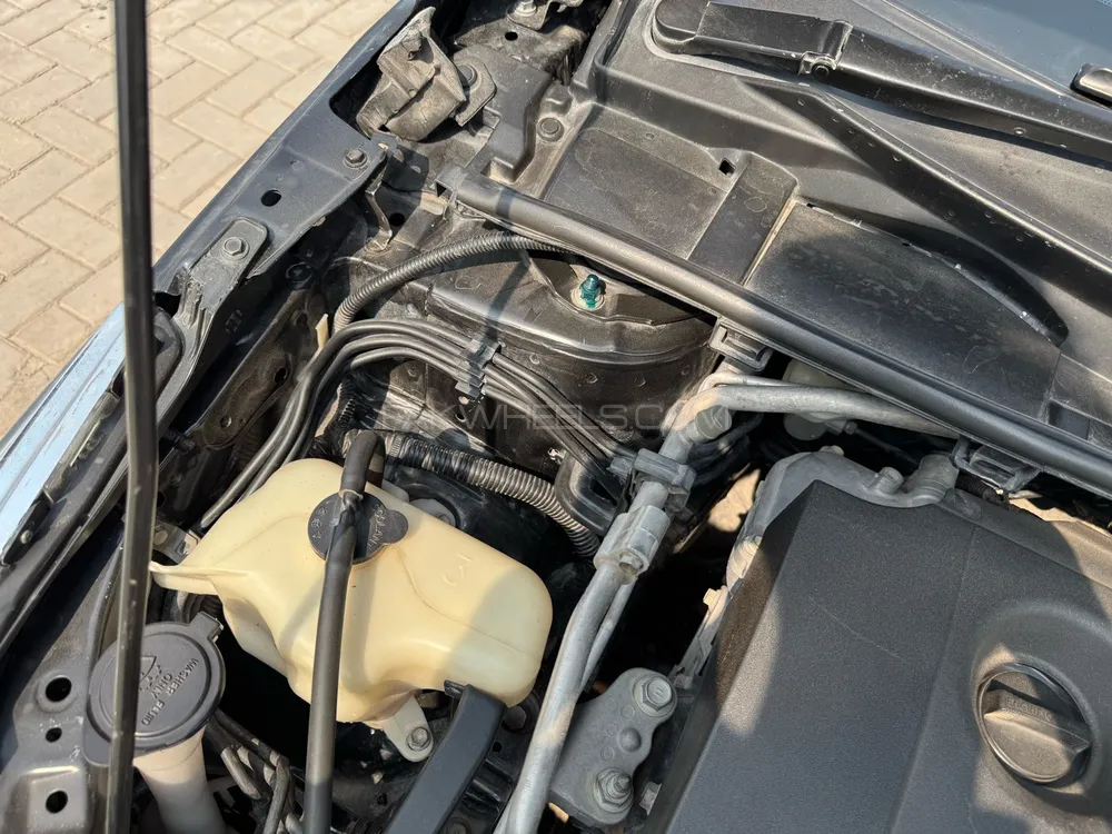 Toyota Corolla 2019 for Sale in Multan Toyota Corolla 2019 for Sale in Multan Image-8