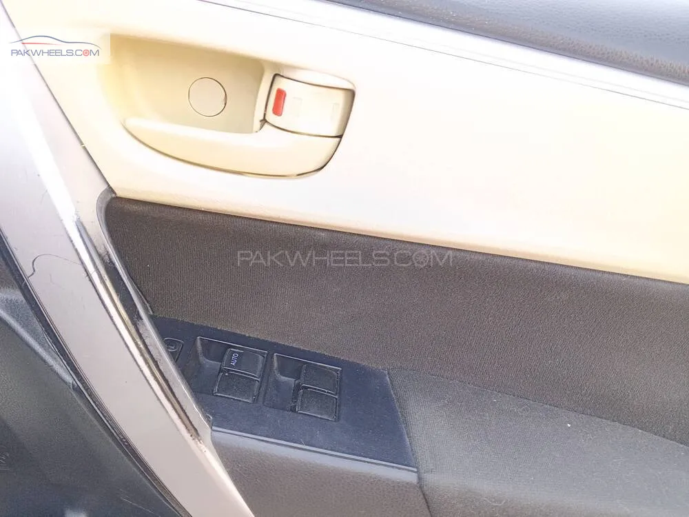 Toyota Corolla 2019 for Sale in Islamabad Toyota Corolla 2019 for Sale in Islamabad Image-12