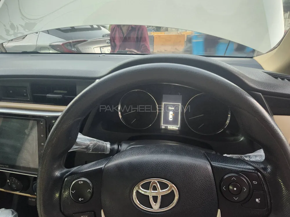Toyota Corolla 2020 for Sale in Karachi Toyota Corolla 2020 for Sale in Karachi Image-8