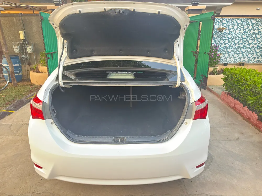 Toyota Corolla 2016 for Sale in Jamshoro Toyota Corolla 2016 for Sale in Jamshoro Image-8