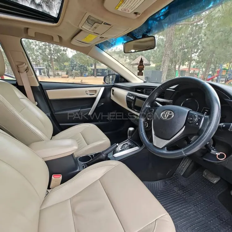 Toyota Corolla 2015 for Sale in Islamabad Toyota Corolla 2015 for Sale in Islamabad Image-6