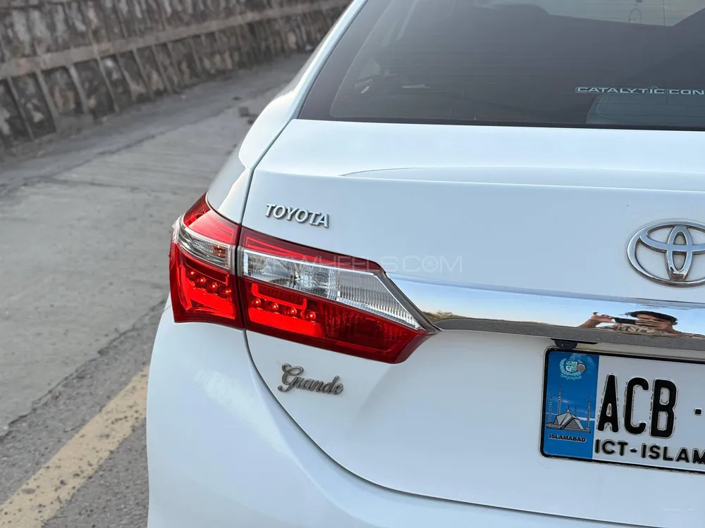 Toyota Corolla 2017 for Sale in Islamabad Toyota Corolla 2017 for Sale in Islamabad Image-11