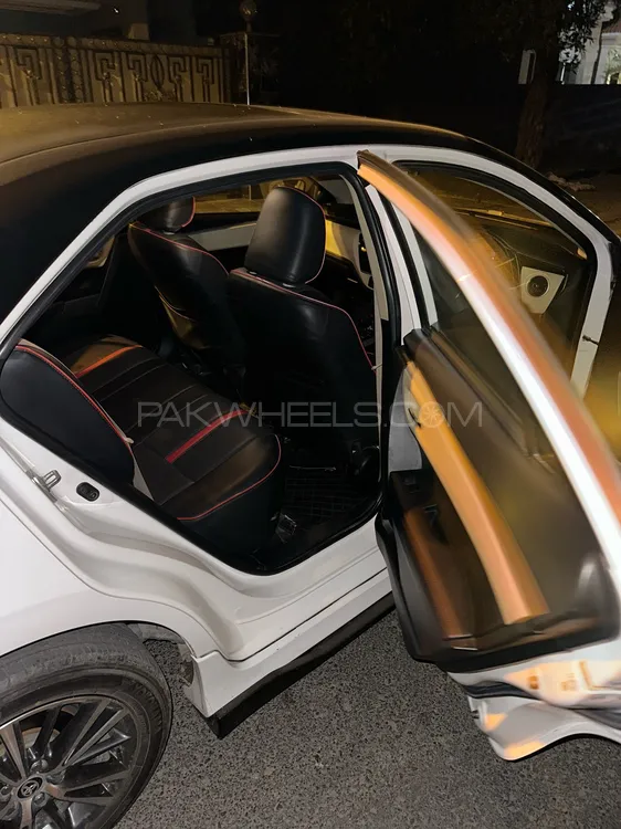Toyota Corolla 2018 for Sale in Lahore Toyota Corolla 2018 for Sale in Lahore Image-7