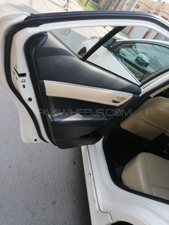 Toyota Corolla 2022 for Sale in Lahore Toyota Corolla 2022 for Sale in Lahore Image-8