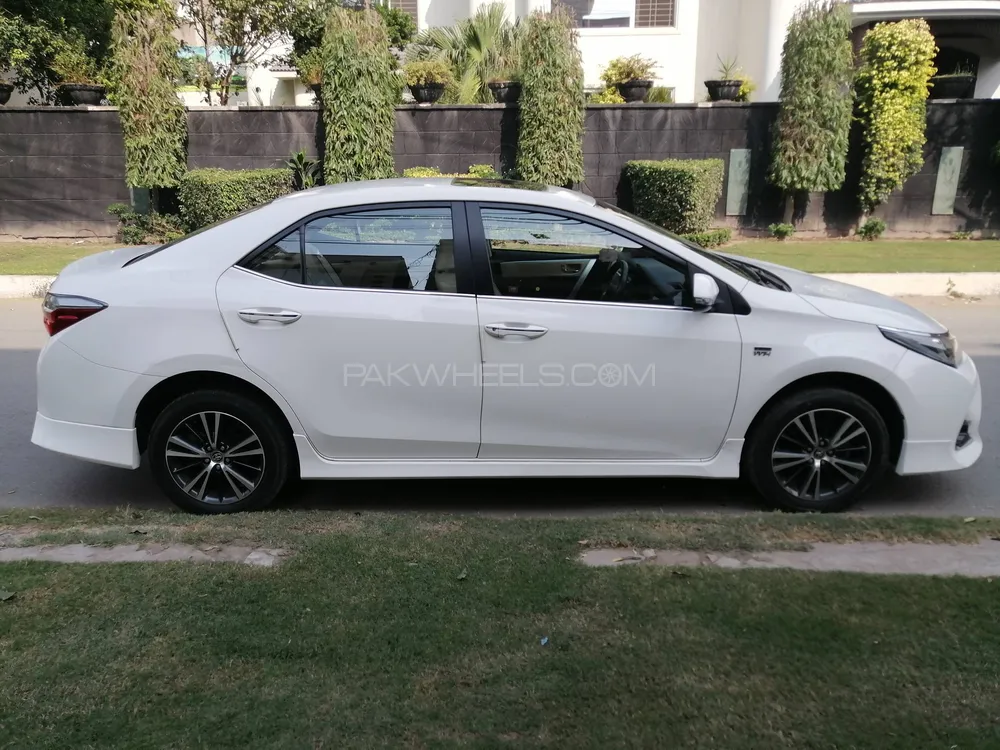 Toyota Corolla 2022 for Sale in Lahore Toyota Corolla 2022 for Sale in Lahore Image-2