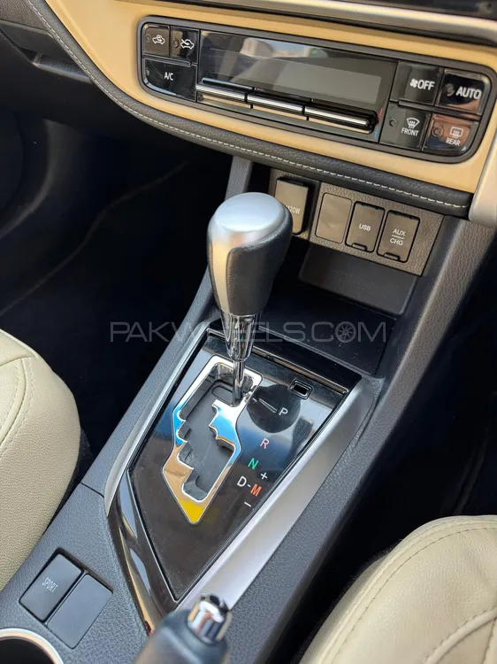 Toyota Corolla 2023 for Sale in Lahore Toyota Corolla 2023 for Sale in Lahore Image-8