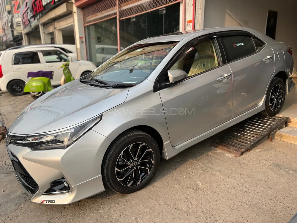 Toyota Corolla 2025 for Sale in Lahore Toyota Corolla 2025 for Sale in Lahore Image-4