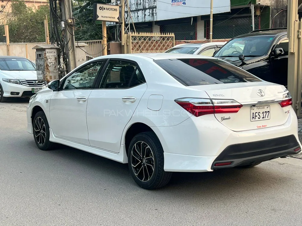 Toyota Corolla 2021 for Sale in Lahore Toyota Corolla 2021 for Sale in Lahore Image-3