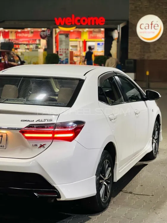 Toyota Corolla 2021 for Sale in Gujranwala Toyota Corolla 2021 for Sale in Gujranwala Image-6